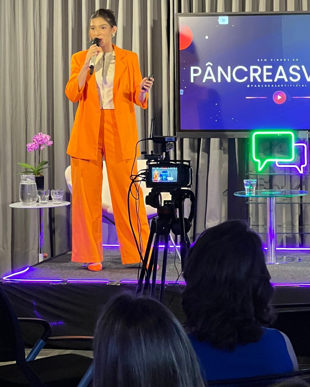 Para marcas e instituições